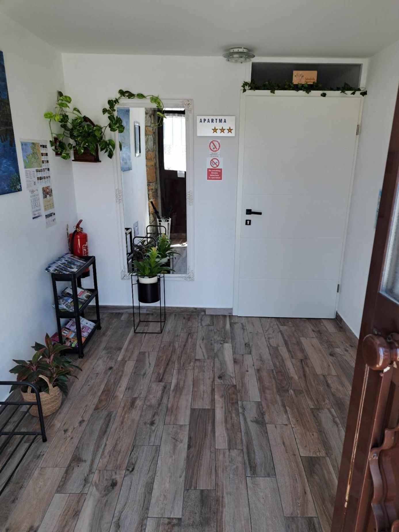 Istrabella Apartment Копер Экстерьер фото